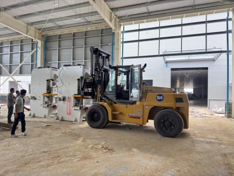 โฟล์คลิฟท์ชลบุรีให้เช่า.com บริการรถโฟล์คลิฟท์ให้เช่า 26 u3 1000007310